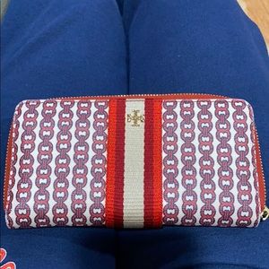 Tory Burch - Red Gemini Link Canvas Zip Wallet